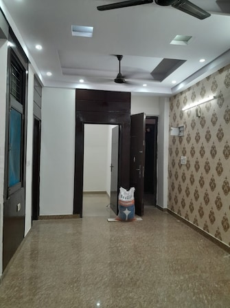 2 BHK Builder Floor For Rent in Gyan Khand ii Ghaziabad  7410219