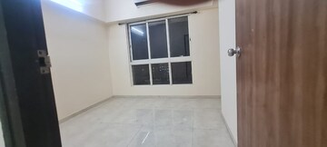Room in 2 BHK Apartment at Lodha Amara, Kolshet Road – for Sale
