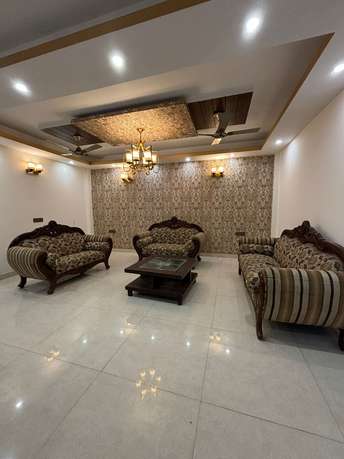 3 BHK Builder Floor For Rent in Freedom Fighters Enclave Delhi  7410354