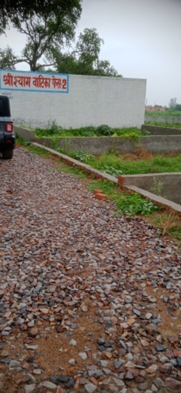  Plot – Garden View at Dhoom Manikpur - for Sale