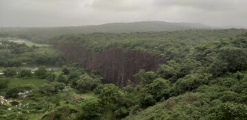 रेसिडेंशियल फ्लैट वर्ग फुट फॉर रीसेल इन कांडीवली ईस्ट मुंबई  7410432