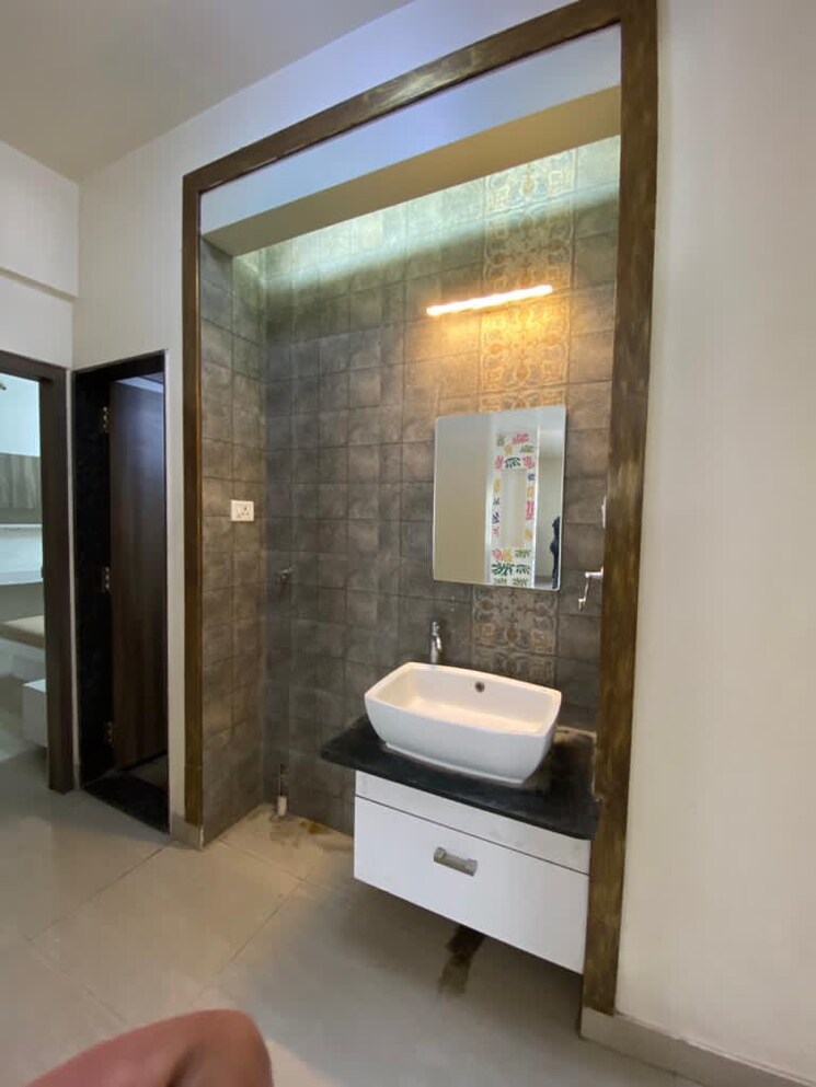 Bathroom, sharada-alliance-akashparv 3 Bedroom 2200 Sq.Ft. Apartment In Bavdhan Pune 7410424
