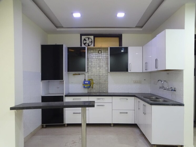 Kitchen, lajpat nagar iii 3 Bedroom 1450 Sq.Ft. Builder Floor In Lajpat Nagar Iii Delhi 7410492