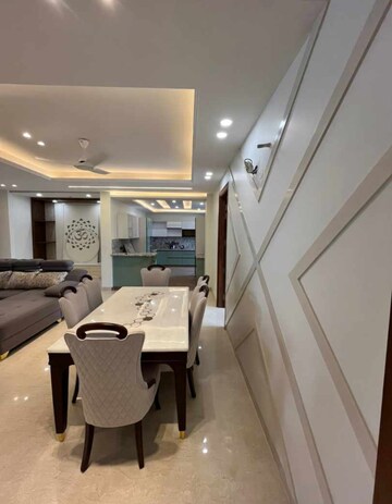 Master Bedroom in 5 BHK Builder Floor at Sector 21c – for Sale