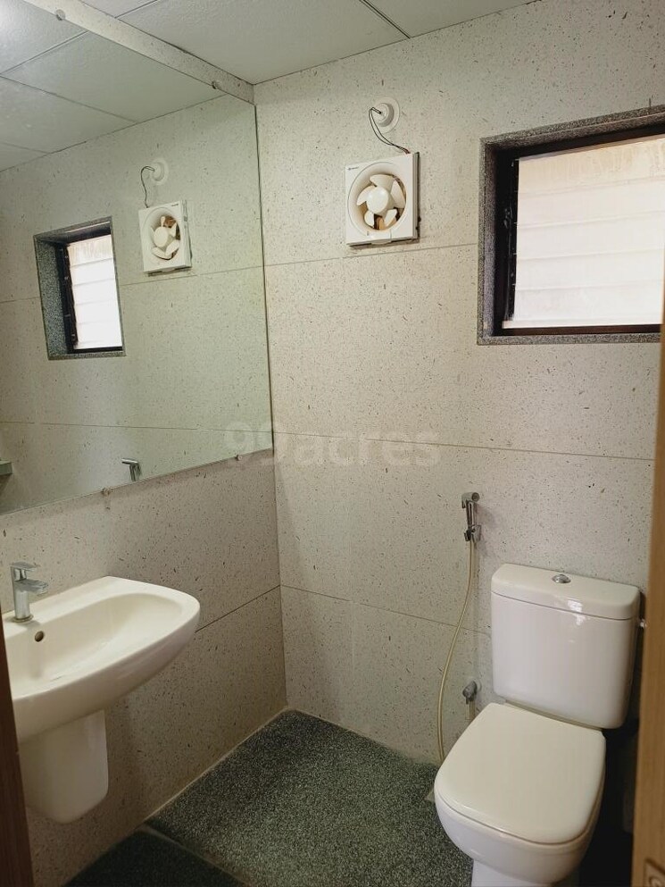 Bathroom, kumar-park-infinia 3 Bedroom 900 Sq.Ft. Apartment In Fursungi Pune 7410524