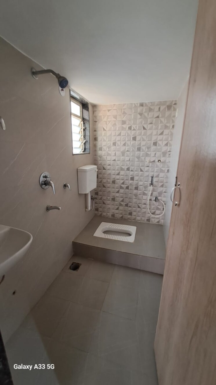 Bathroom, shree-laxmi-park-one 1 Bedroom 555 Sq.Ft. Apartment In Badlapur East Thane 7410580