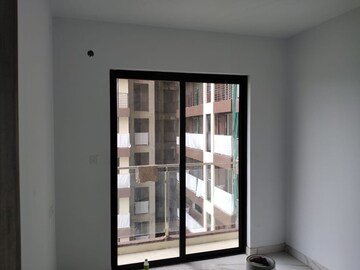 Room in 3 BHK Apartment at Risland The Icon, Dhokali – for Sale