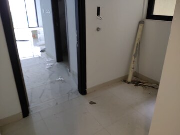 Room in 3 BHK Apartment at Risland The Icon, Dhokali – for Sale