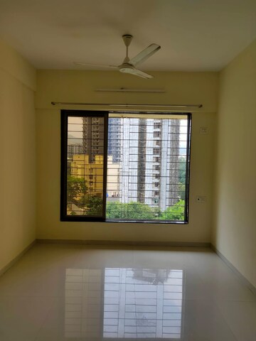 Room in 1 BHK Apartment at Hiranandani Estate Astoria, Ghodbunder Road – for Sale