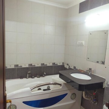 Team Area in 3 BHK Apartment at Harijan Basti – for Sale
