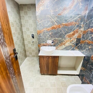 Furnished Amenities in 3.5 BHK Apartment at Sector 10 Dwarka – for Sale