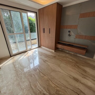 Room in 3.5 BHK Apartment at Sector 3 Dwarka – for Sale