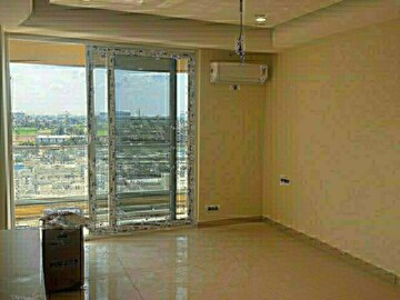 Room in 4 BHK Apartment at Maya Green Lotus Saksham, International Airport Road – for Sale