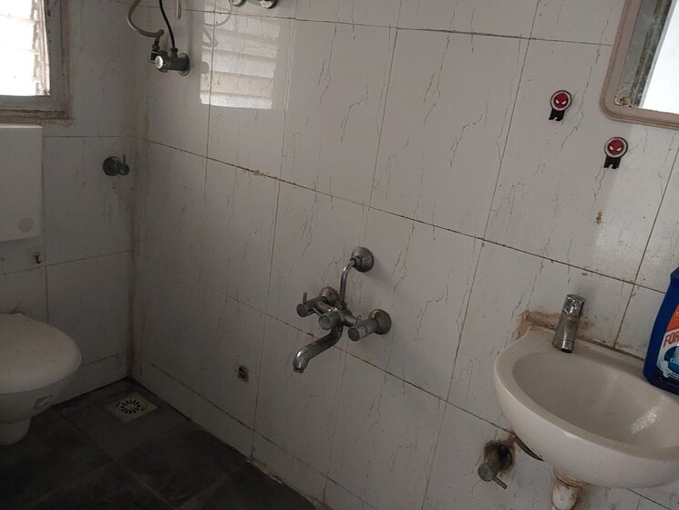 Bathroom, agarwal-green-ways 1 Bedroom 450 Sq.Ft. Apartment In Mira Road Thane 7411236