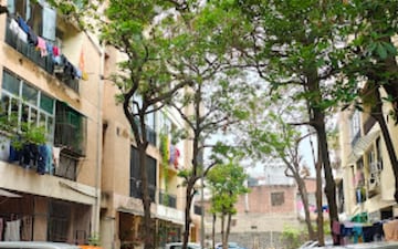 2 BHK Apartment For Sale in Eros Southend Apartments, Charmwood Village