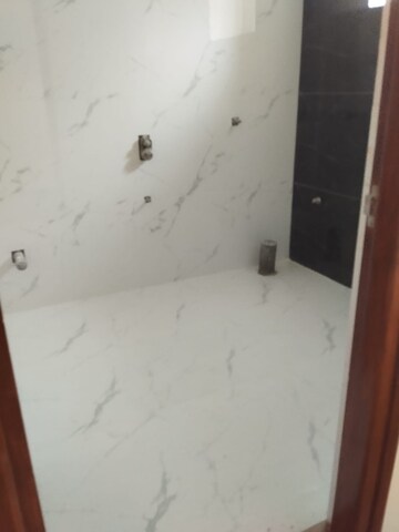 Bathroom in 5 BHK Villa at Kardanur – for Sale