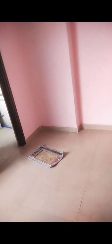 Furnished Amenities in 2.5 BHK Apartment at Supertech Czar Villa, Omicron I Greater Noida – for Sale