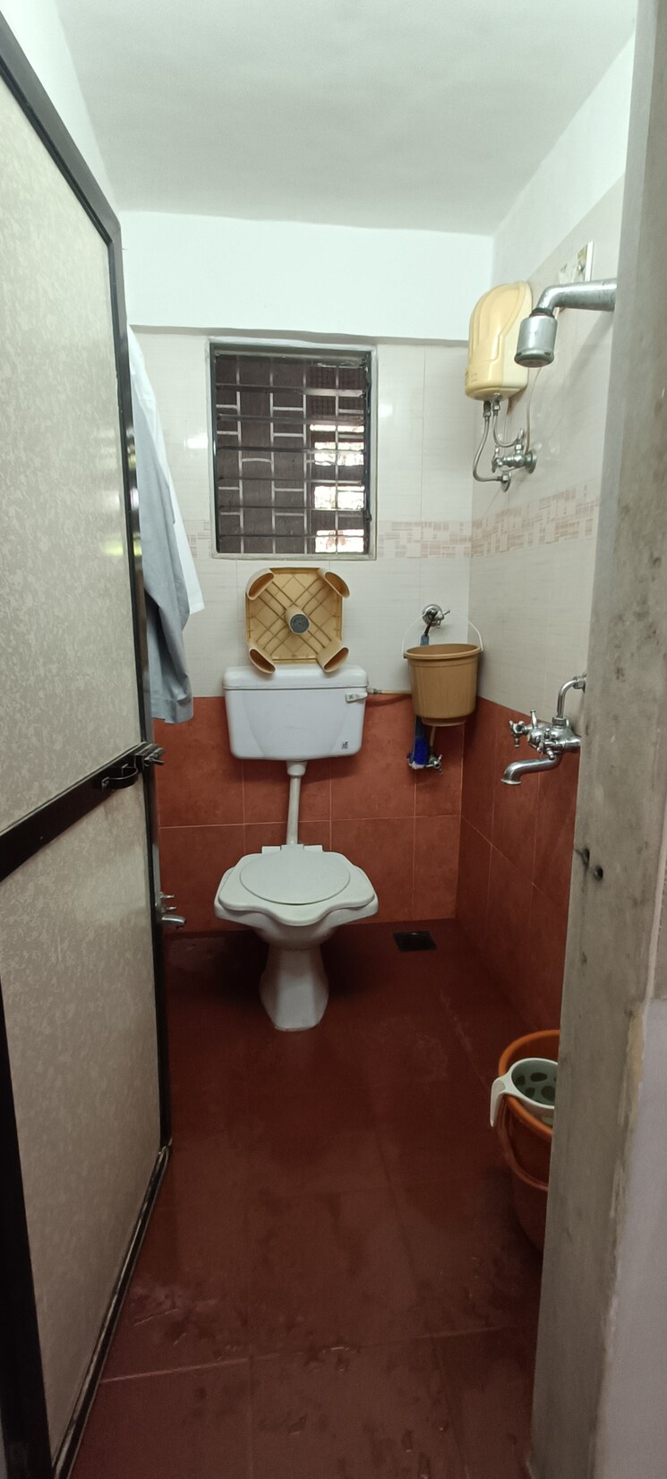 Bathroom, ashirwad-chs-santacruz-east 2 Bedroom 1000 Sq.Ft. Apartment In Santacruz East Mumbai 7411788