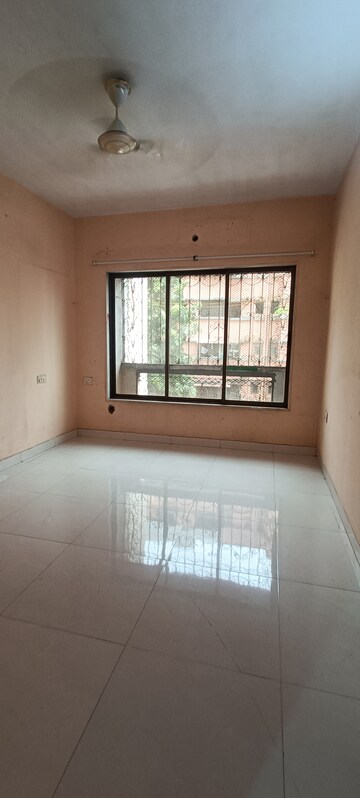 Room in 2 BHK Apartment at Sagar Avenue, Santacruz East – for Sale