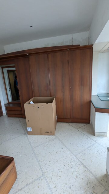 Furnished Amenities in 3 BHK Apartment at Belscot Chs Ltd, Andheri West – for Sale
