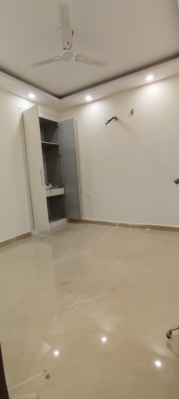 Room in 3 BHK Builder Floor at Chattarpur – for Sale