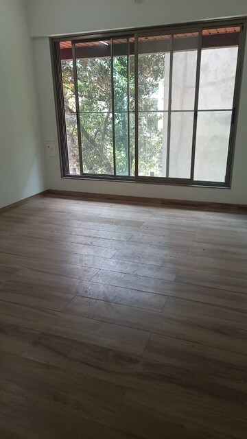 2 BHK Apartment For Sale in Santacruz East
