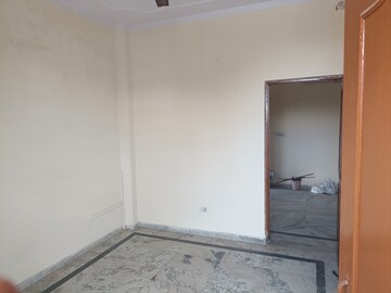 Room in 2 BHK Builder Floor at Spring Field, Sector 31 – for Sale