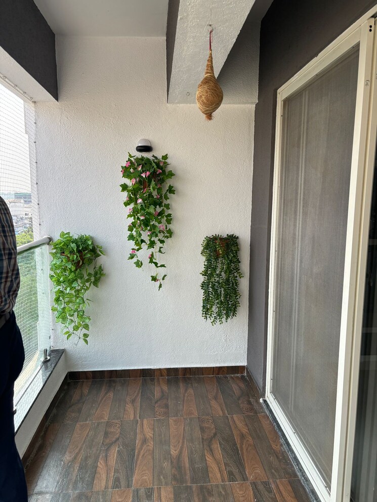 Balcony, makwana-ishanand 2 Bedroom 1000 Sq.Ft. Apartment In Wanowrie Pune 7412764