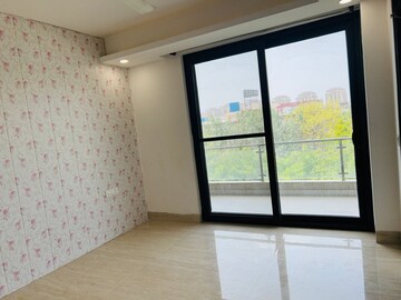 Room in 3 BHK Builder Floor at Uppal Southend, Sector 49 – for Sale
