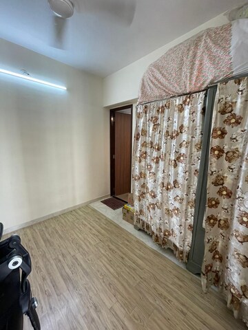 Bedroom in 1 BHK Apartment at Lodha Amara, Kolshet Road – for Sale
