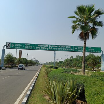  Plot – Garden View at South Mullanpur - for Sale