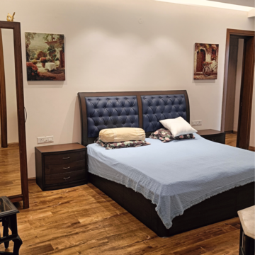 Bedroom in 5 BHK Builder Floor at North Mullanpur – for Sale