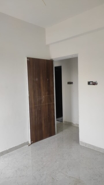 Room in 3 BHK Apartment at Besa Pipla rd – for Sale