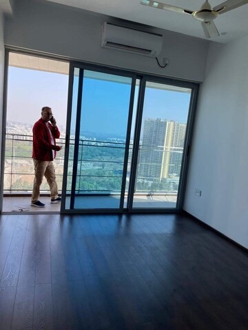 Room in 3 BHK Apartment at Hadapsar – for Sale