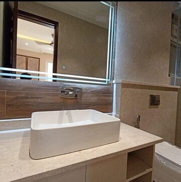Attached Bathroom in 3 BHK Builder Floor at Igi Airport Area – for Sale
