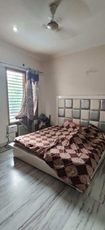 Bedroom in 2 BHK Builder Floor at Ardee City, Sector 52 – for Sale