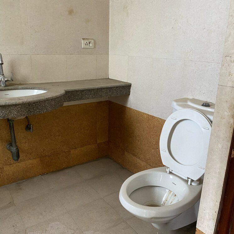 Bathroom, ramprastha-zen-spire 3 Bedroom 1700 Sq.Ft. Apartment In Vaishali Extension Ghaziabad 7414139