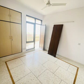 Room in 3 BHK Apartment at Sector 22 Dwarka – for Sale