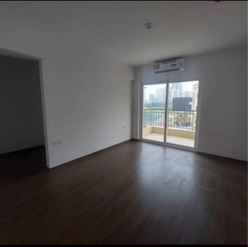 Room in 2 BHK Apartment at Signature Global City, Sector 37d – for Sale