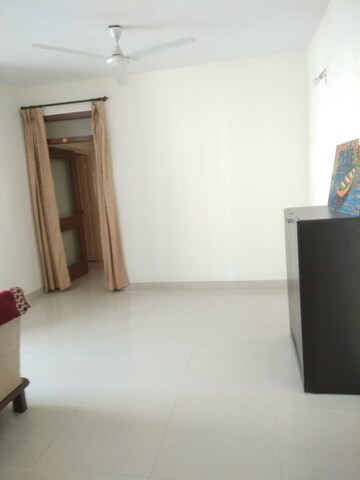 Room in 2 BHK Apartment at K Raheja Vihar, Powai – for Sale