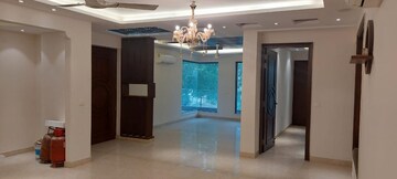 Room in 4 BHK Builder Floor at South City 1 – for Sale