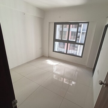 Room in 3 BHK Apartment at Pacifica North Enclave, Khodiyar – for Sale