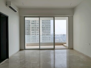 Room in 3 BHK Apartment at Omkar Alta Monte, Malad East – for Sale