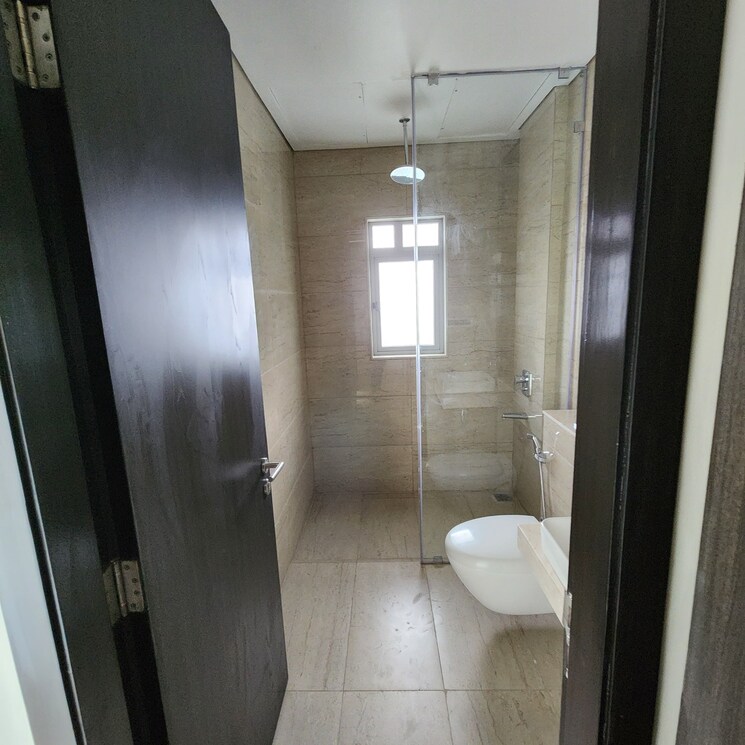 Bathroom, oberoi-enigma 4 Bedroom 1886 Sq.Ft. Apartment In Mulund West Mumbai 7416159