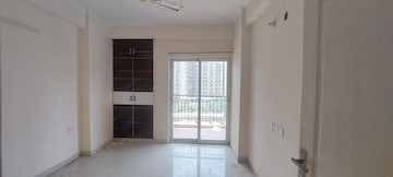 Room in 1 BHK Apartment at Maxblis Grand Wellington, Sector 75 – for Sale