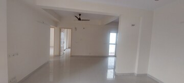 Room in 3 BHK Apartment at Maxblis White House-II, Sector 75 – for Sale