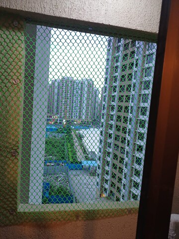 Bathroom in 1 BHK Apartment at Sunteck One World, Naigaon East – for Sale