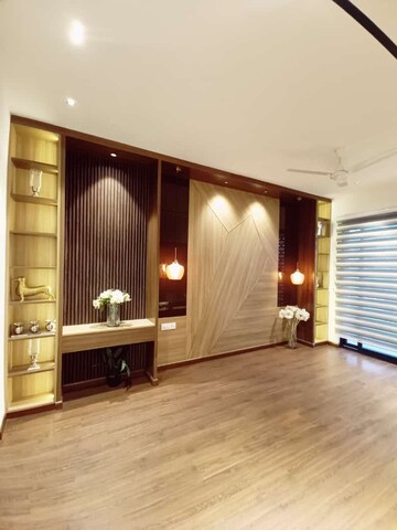 Room in 3 BHK Builder Floor at Ansal Sushant Aquapolis, Dundahera – for Sale