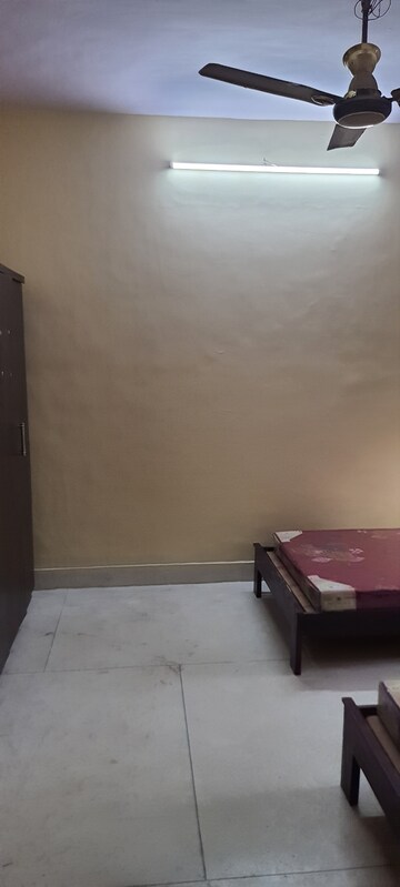 Furnished Amenities in 2 BHK Apartment at Mantri Park, Goregaon East – for Sale