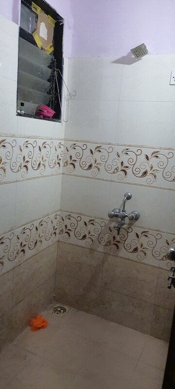 Bathroom in 2 BHK Apartment at Mantri Park, Goregaon East – for Sale